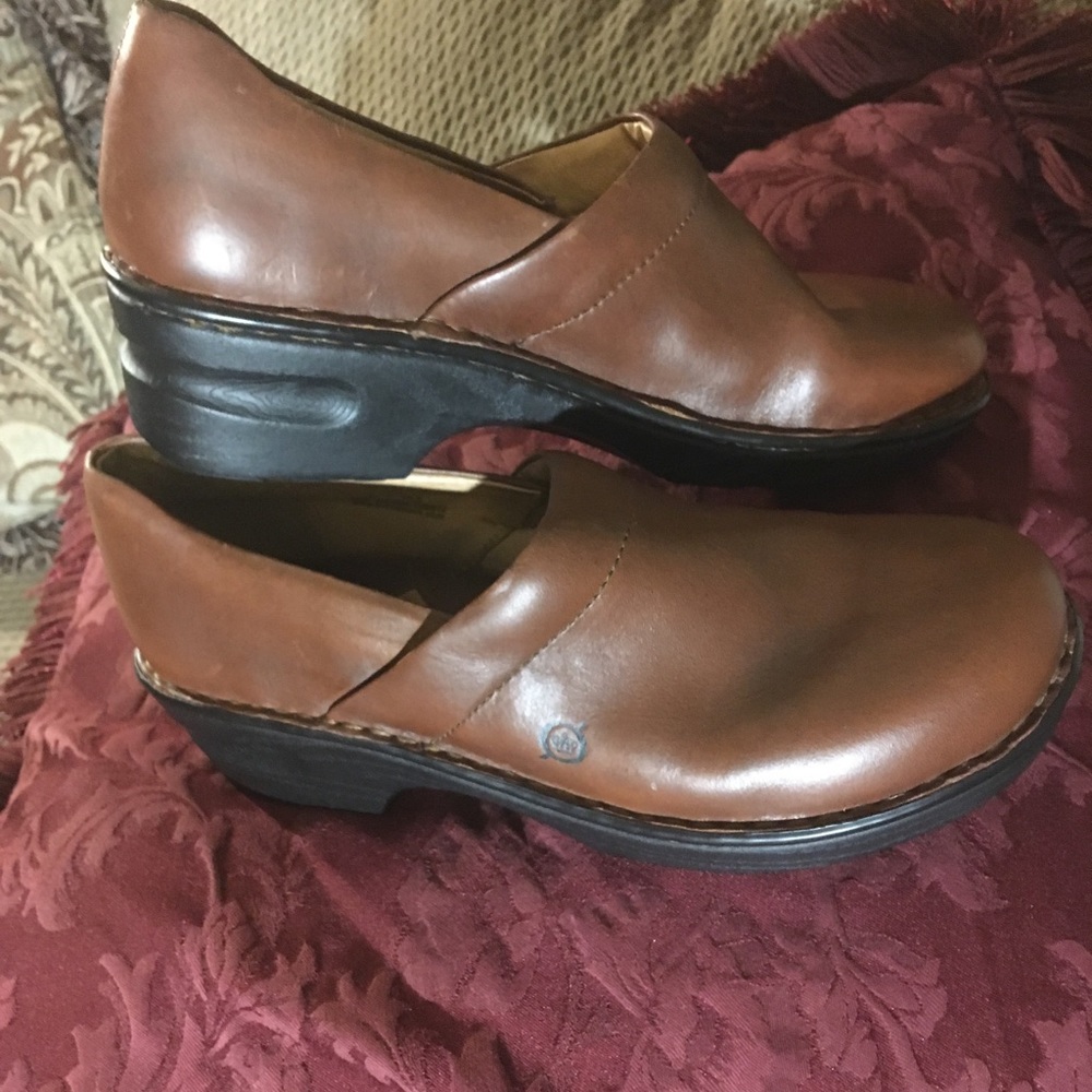 Born Chocolate Leather Handcrafted Shoes Like New